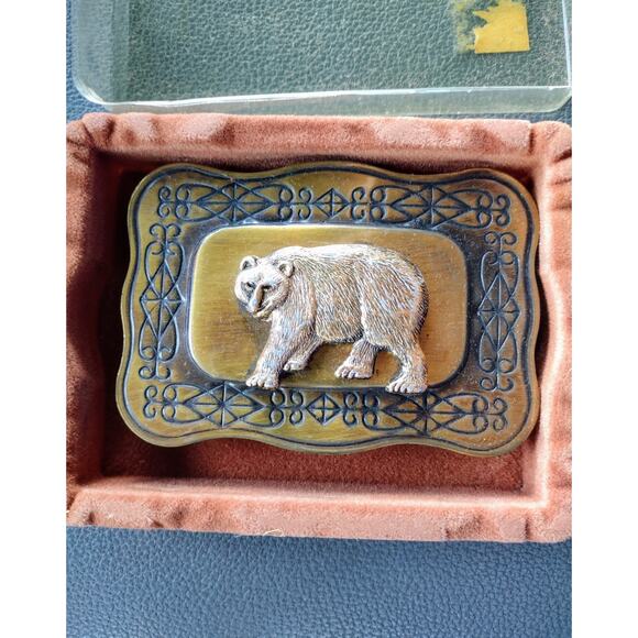 VTG 1970s Award Design Medals Grizzly Bear Belt Buckle - Made in Japan NOS